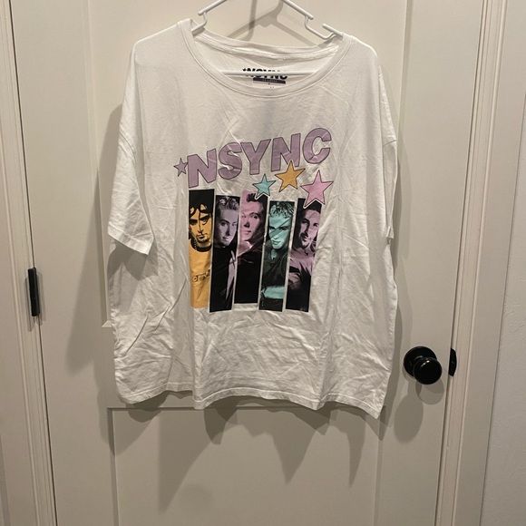 *NSYNC Licensed Women’s Soft Short Sleeve Tee shirt. - Picture 7 of 8
